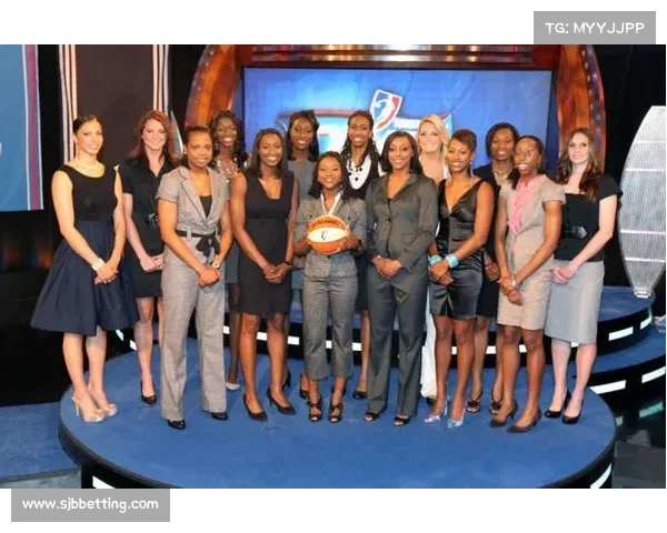 WNBA薪资透明化法案通过 2026年起强制公开球员合同细节 WNBA薪资透明化法案通过 2026年起强制公开球员合同细节